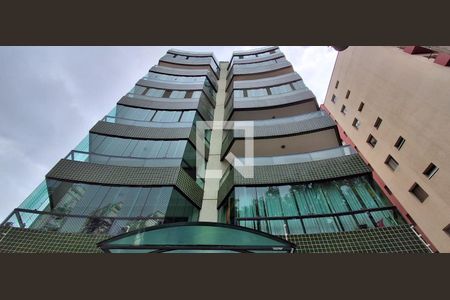 Apartamento à venda com 124m², 3 quartos e 3 vagas Apartamento à venda com 124m², 3 quartos e 3 vagasFachada