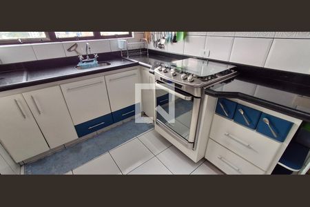 Apartamento à venda com 124m², 3 quartos e 3 vagas Apartamento à venda com 124m², 3 quartos e 3 vagasCozinha