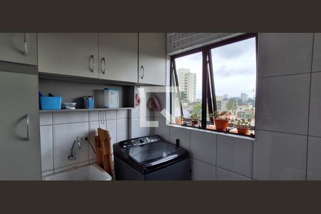 Apartamento à venda com 124m², 3 quartos e 3 vagas Apartamento à venda com 124m², 3 quartos e 3 vagasÁrea de Serviço