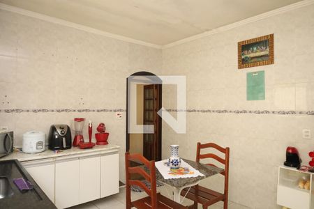 Casa à venda com 175m², 3 quartos e 2 vagasCozinha