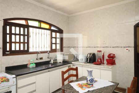 Casa à venda com 175m², 3 quartos e 2 vagasCozinha