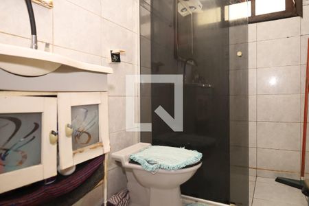 Casa à venda com 175m², 3 quartos e 2 vagasBanheiro