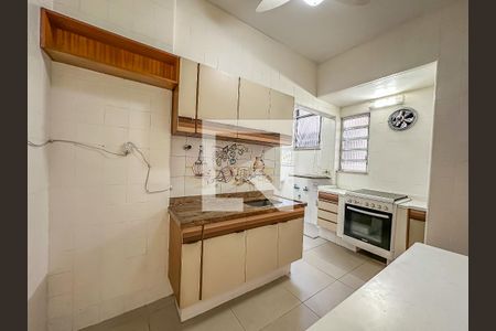 Apartamento à venda com 80m², 2 quartos e sem vaga Apartamento à venda com 80m², 2 quartos e sem vagaCozinha