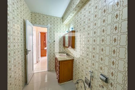 Apartamento à venda com 80m², 2 quartos e sem vaga Apartamento à venda com 80m², 2 quartos e sem vagaBanheiro