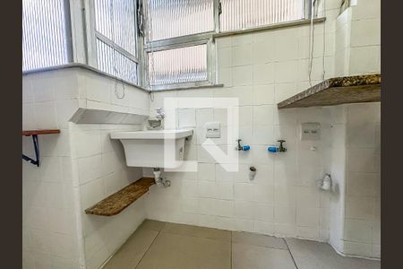 Apartamento à venda com 80m², 2 quartos e sem vaga Apartamento à venda com 80m², 2 quartos e sem vagaÁrea de Serviço