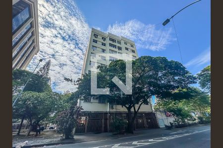 Apartamento à venda com 80m², 2 quartos e sem vaga Apartamento à venda com 80m², 2 quartos e sem vagaFachada