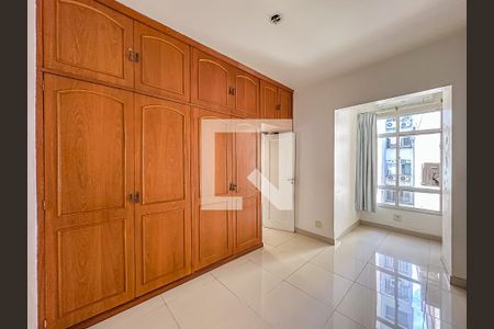 Apartamento à venda com 80m², 2 quartos e sem vaga Apartamento à venda com 80m², 2 quartos e sem vagaQuarto
