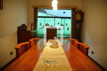 Casa à venda com 252m², 3 quartos e 4 vagasCopa