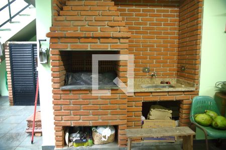 Casa à venda com 252m², 3 quartos e 4 vagasQuintal/ Área de Convivência Churrasqueira