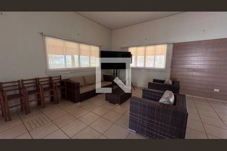 Casa à venda com 358m², 5 quartos e 6 vagas Casa à venda com 358m², 5 quartos e 6 vagasÁrea comum - Salão de festas