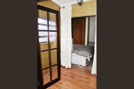 Casa à venda com 240m², 3 quartos e 1 vaga Casa à venda com 240m², 3 quartos e 1 vagaQuarto