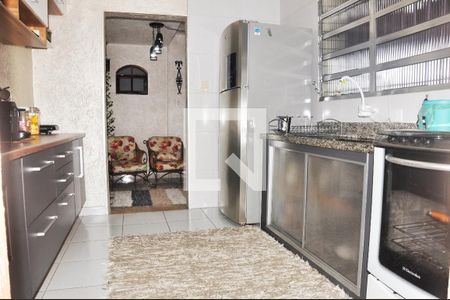 Casa à venda com 240m², 3 quartos e 1 vaga Casa à venda com 240m², 3 quartos e 1 vagaCozinha