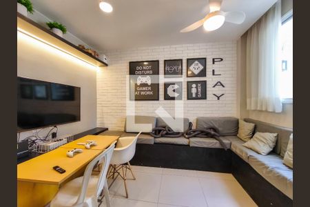 Apartamento à venda com 43m², 2 quartos e 1 vaga Apartamento à venda com 43m², 2 quartos e 1 vagaSala de Jogos