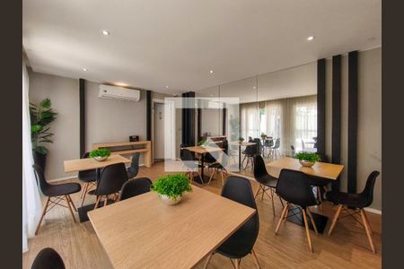 Apartamento à venda com 43m², 2 quartos e 1 vaga Apartamento à venda com 43m², 2 quartos e 1 vagaÁrea comum - Salão de festas