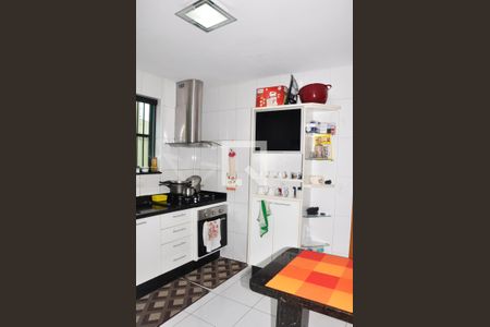 Casa à venda com 228m², 3 quartos e 5 vagas Casa à venda com 228m², 3 quartos e 5 vagasCozinha