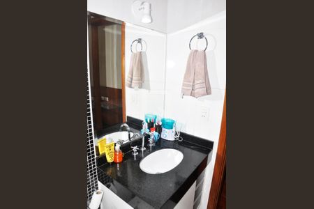 Casa à venda com 228m², 3 quartos e 5 vagas Casa à venda com 228m², 3 quartos e 5 vagasBanheiro da Suíte