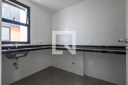 Casa de condomínio à venda com 226m², 3 quartos e 3 vagas Casa de condomínio à venda com 226m², 3 quartos e 3 vagasCozinha - Lavanderia