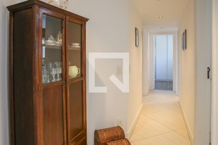 Corredor de apartamento à venda com 3 quartos, 104m² em Alto da Lapa, São Paulo