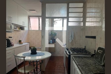 Apartamento à venda com 98m², 3 quartos e sem vaga Apartamento à venda com 98m², 3 quartos e sem vagaCozinha