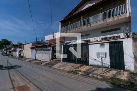 Casa para alugar com 108m², 4 quartos e 2 vagas Casa para alugar com 108m², 4 quartos e 2 vagasFachada