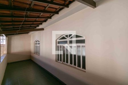 Casa para alugar com 108m², 4 quartos e 2 vagas Casa para alugar com 108m², 4 quartos e 2 vagasVaranda Fundos