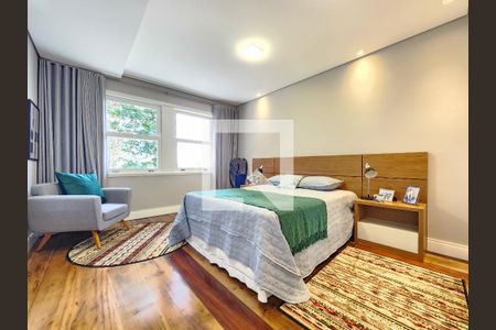 Casa à venda com 553m², 5 quartos e 4 vagas Casa à venda com 553m², 5 quartos e 4 vagasQuarto Suíte 2