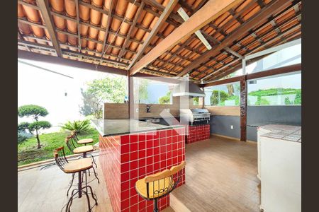 Casa à venda com 553m², 5 quartos e 4 vagas Casa à venda com 553m², 5 quartos e 4 vagasEspaço Gourmet