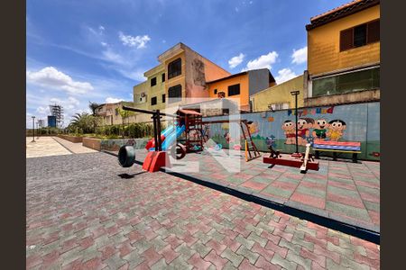 Apartamento à venda com 66m², 2 quartos e 2 vagasÁrea comum - Playground