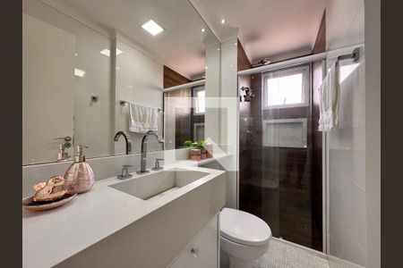 Apartamento à venda com 66m², 2 quartos e 2 vagasBanheiro suíte