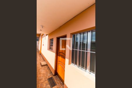 Casa para alugar com 29m², 1 quarto e sem vaga Casa para alugar com 29m², 1 quarto e sem vagaEntrada