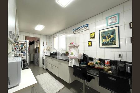 Apartamento à venda com 105m², 2 quartos e 2 vagas Apartamento à venda com 105m², 2 quartos e 2 vagasCozinha