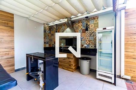 Apartamento à venda com 105m², 2 quartos e 2 vagas Apartamento à venda com 105m², 2 quartos e 2 vagasÁrea comum - Churrasqueira