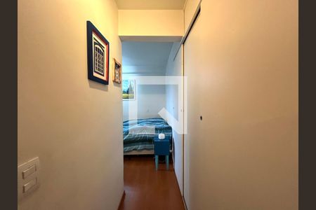 Apartamento à venda com 105m², 2 quartos e 2 vagas Apartamento à venda com 105m², 2 quartos e 2 vagasCloset da suíte