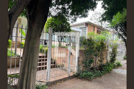 Casa à venda com 584m², 5 quartos e 5 vagasFachada