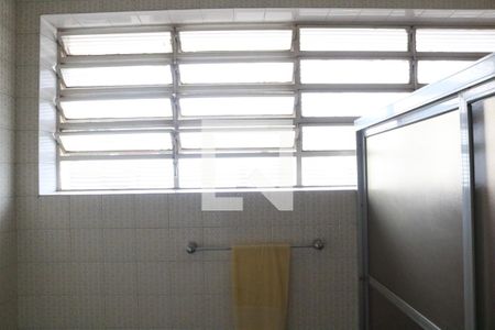 Casa à venda com 584m², 5 quartos e 5 vagasBanheiro 1