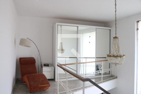 Casa à venda com 584m², 5 quartos e 5 vagasSala - Hall de entrada