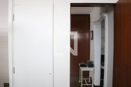 Casa à venda com 584m², 5 quartos e 5 vagasBanheiro da Suíte 1