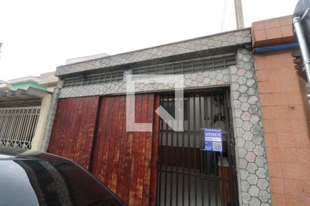 Casa à venda com 154m², 3 quartos e 2 vagasFachada