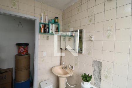 Casa à venda com 154m², 3 quartos e 2 vagasBanheiro