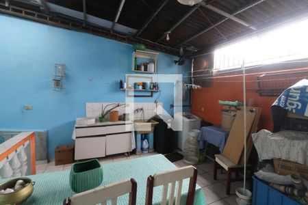 Casa à venda com 154m², 3 quartos e 2 vagasÁrea de Serviço