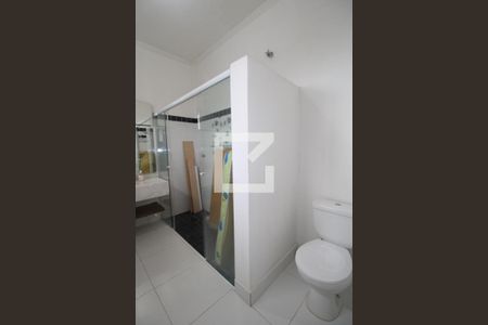 Casa à venda com 163m², 3 quartos e 2 vagasBanheiro do Quarto 1 (suíte)