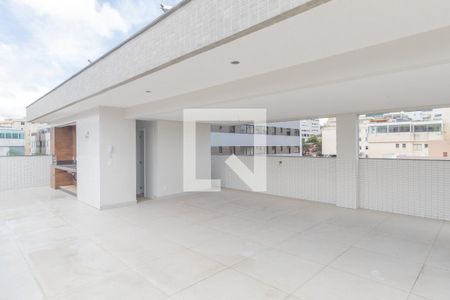 Apartamento à venda com 326m², 5 quartos e 3 vagas Apartamento à venda com 326m², 5 quartos e 3 vagasCobertura