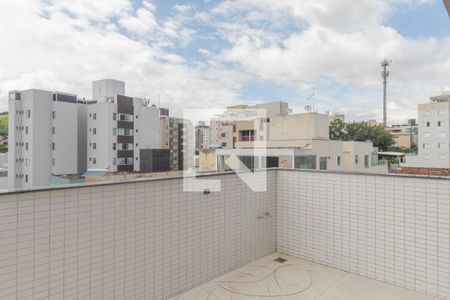 Apartamento à venda com 326m², 5 quartos e 3 vagas Apartamento à venda com 326m², 5 quartos e 3 vagasÁrea Gourmet