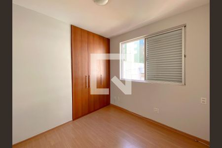 Apartamento à venda com 125m², 4 quartos e 2 vagas Apartamento à venda com 125m², 4 quartos e 2 vagasQuarto 2
