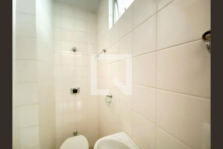 Apartamento à venda com 125m², 4 quartos e 2 vagas Apartamento à venda com 125m², 4 quartos e 2 vagasBanheiro de serviço