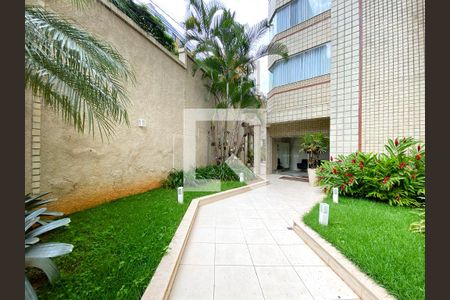 Apartamento à venda com 125m², 4 quartos e 2 vagas Apartamento à venda com 125m², 4 quartos e 2 vagasÁrea comum - Jardim