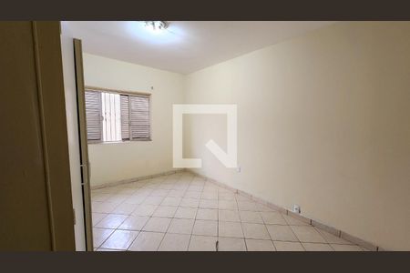 Casa à venda com 251m², 4 quartos e 5 vagas Casa à venda com 251m², 4 quartos e 5 vagasQuarto 1