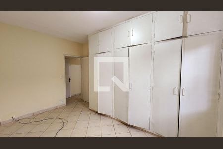 Casa à venda com 251m², 4 quartos e 5 vagas Casa à venda com 251m², 4 quartos e 5 vagasQuarto 1