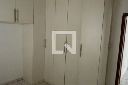 Quarto 2 de casa à venda com 3 quartos, 600m² em Taquara, Rio de Janeiro
