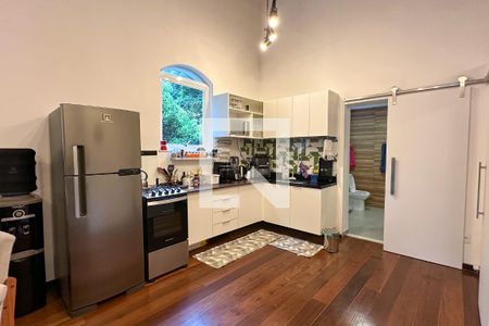 Casa à venda com 1800m², 11 quartos e 8 vagas Casa à venda com 1800m², 11 quartos e 8 vagasCozinha 03 - Casa 03
